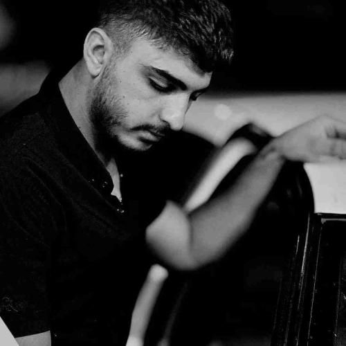 محمد کرمزاد خانم پرستار