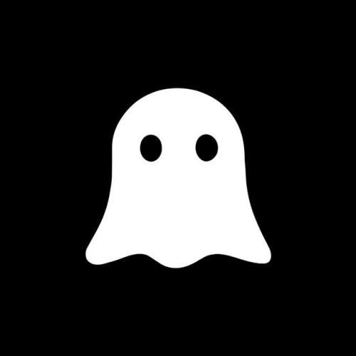 لنا گوست (شبح)