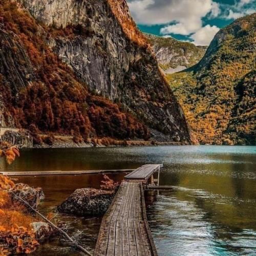 بهزاد لیتو هنوزم تو نباشی تو این شهر من یه غریبم