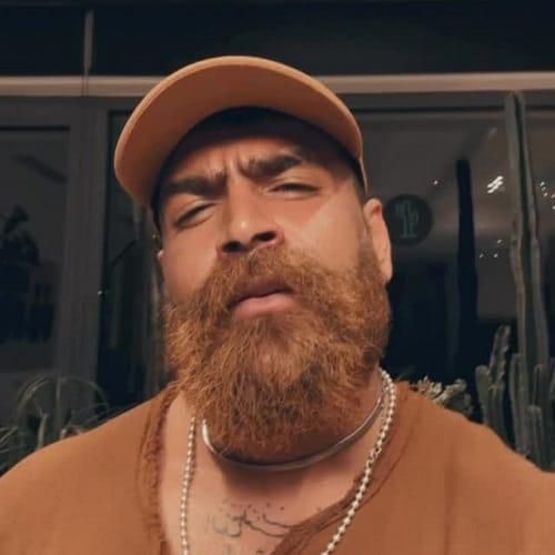 معین زد به چشمات تا صبح هی زل بزنم به دلت پل بزنم