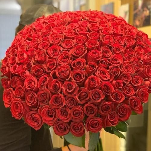 دانلود آهنگ دوست دارم و هر چی غیر از این حاشیه است